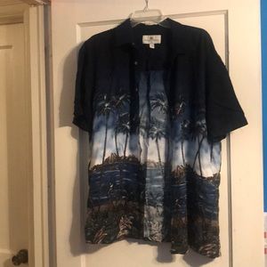 Men’s XL Hawaiian shirt.
